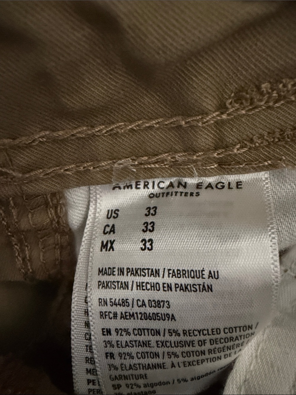 American Eagle Outfitters Men's Tan Cargo Shorts - Button Waist - Picture 6 of 6